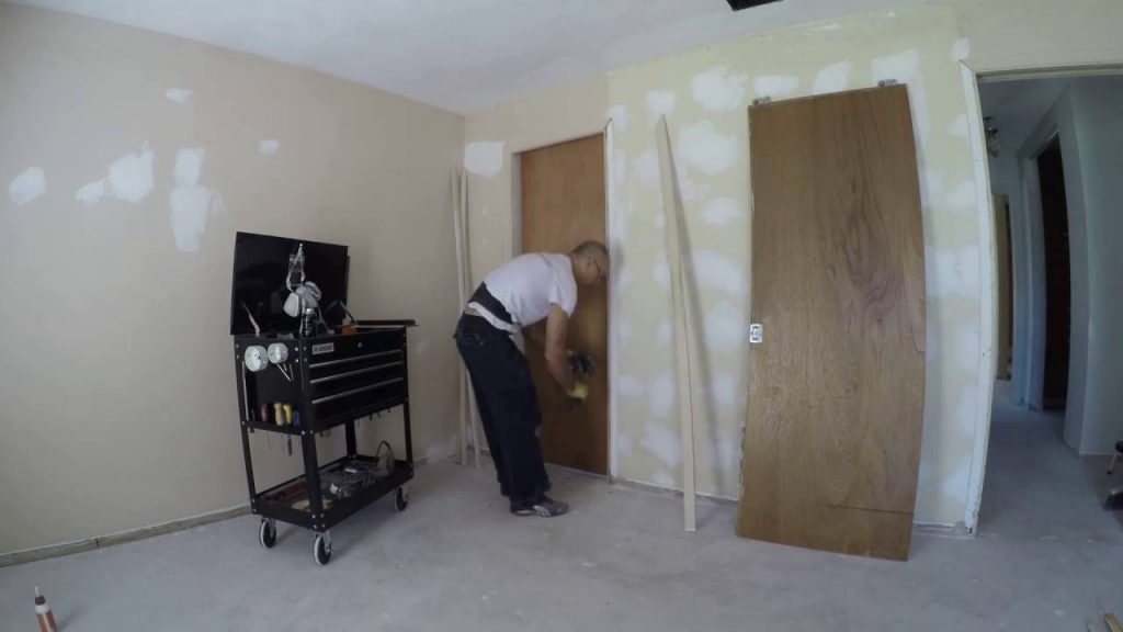 How To Remove A Pocket Door