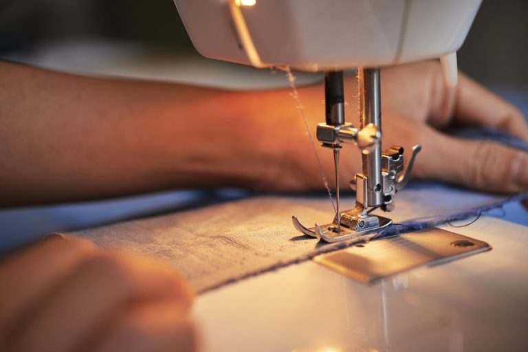 Guide to Understanding Sewing Machine Needle Position
