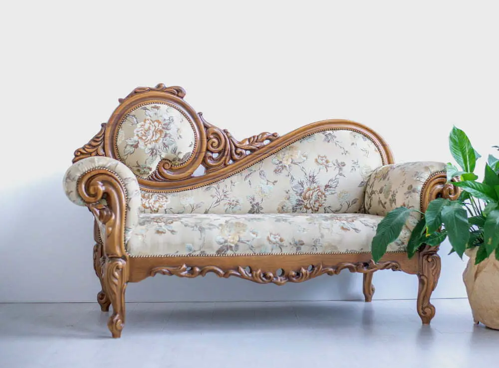  Vintage Sofa