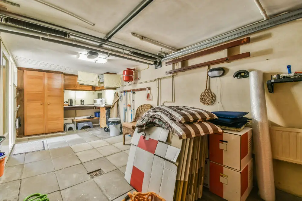 Understanding the Need of Basement Decluttering