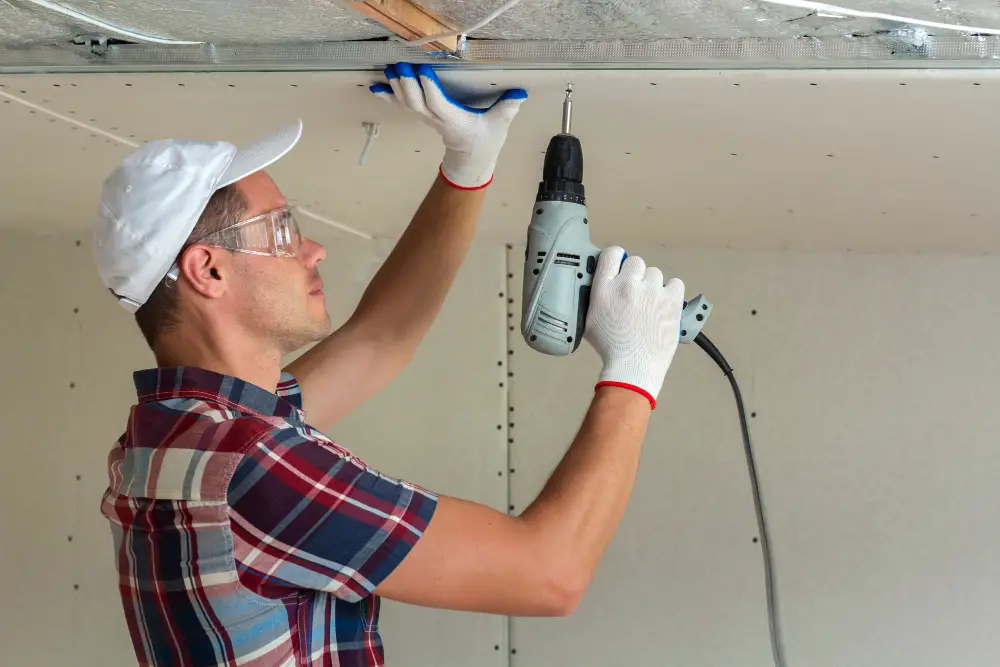 Installation Process of the Cargo Trailer's Roof